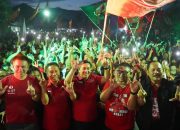 Ribuan Massa “Merahkan” Tompasobaru, Kemenangan SK-DT dan FDW-TK di Depan Mata