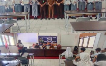 Jaksa Masuk Sekolah di SMKN 1 Bitung, Sosialisasikan Hukum kepada Pelajar