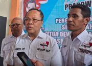 Ketua DPD LP 08 Sulut, Bambang Dwidjatmiko didampingi pengurus inti.