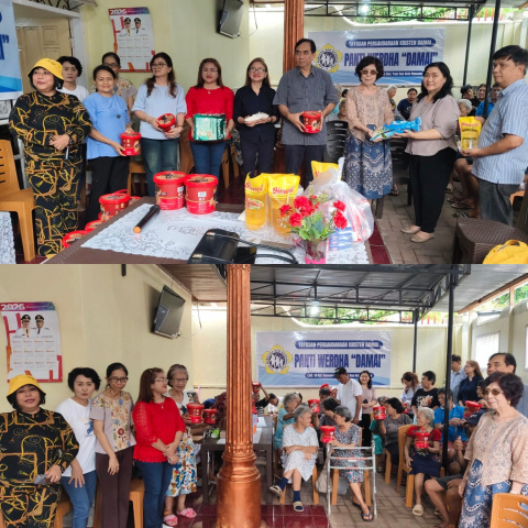 Selesai ibadah, Panitia Paskah Unsrat menyerahkan Diakonia kepada pimpinan dan seluruh penghuni Panti Disabilitas Netra GMIM Bartemeus, bahan diakonis ini di koordinir oleh Seksi Diakonia. Kegiatan Anjangsana oleh Panitia Paskah UNSRAT berlanjut sore ini di Panti Werda Damai Manado.