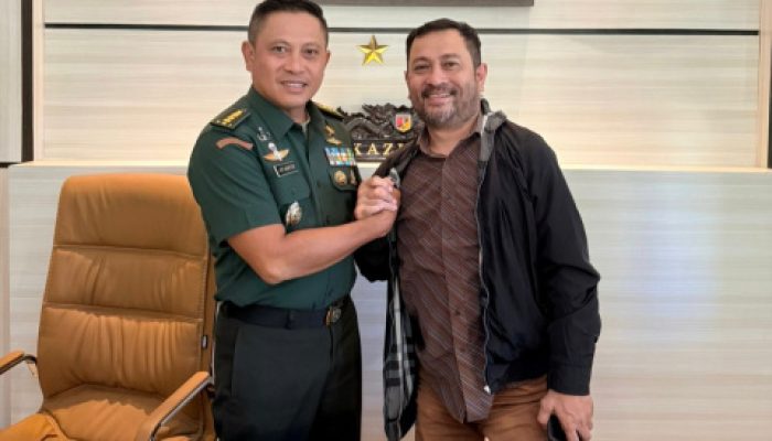 Panitia Festival Bantik dan Peringatan Gugurnya Pahlawan Robert Wolter Mongisidi Audiensi dengan Kazidam XIII/Merdeka